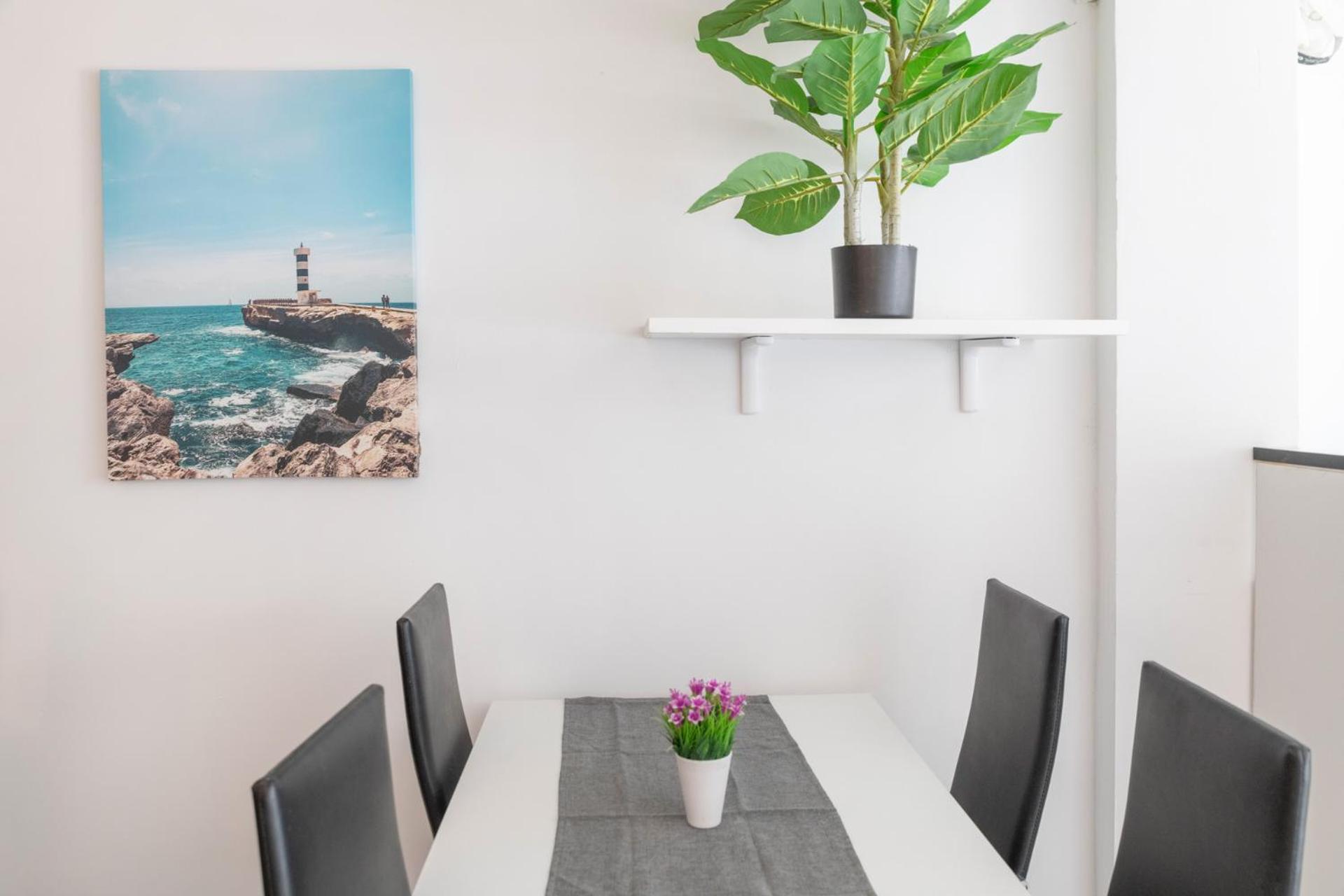 Beetroot, Jedes Zimmer Verfuegt Ueber Smart Tv , Eigenes Bad Mit Regendusche Und Balkon Llucmajor Kültér fotó
