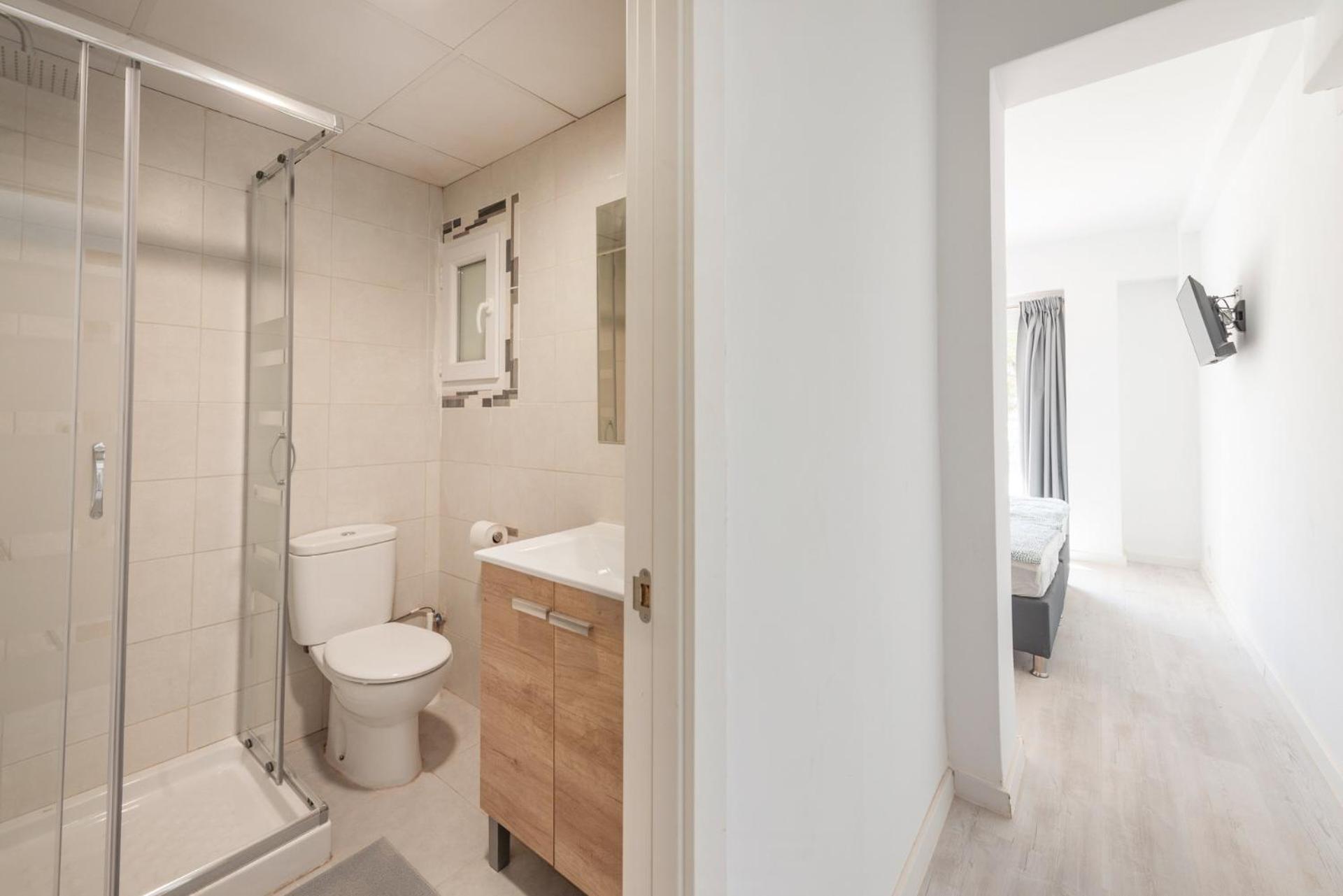 Beetroot, Jedes Zimmer Verfuegt Ueber Smart Tv , Eigenes Bad Mit Regendusche Und Balkon Llucmajor Kültér fotó